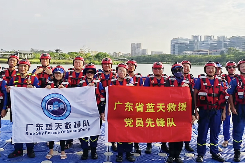 Established cooperative relationships with the Chinese Blue Sky and Red Cross rescue teams
